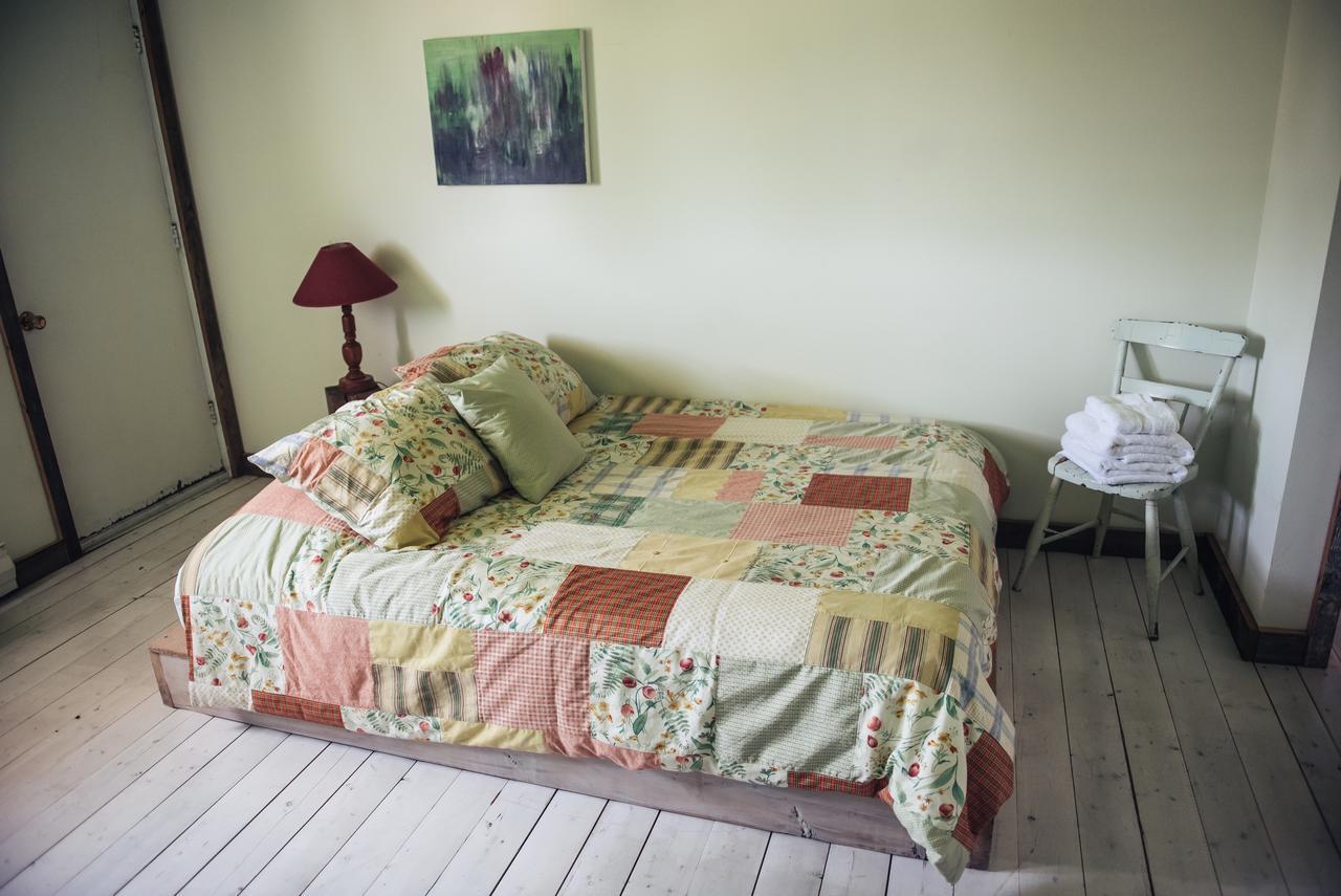 Auberge Et Salle De Spectacle La Fascine L'Isle-aux-Coudres Zewnętrze zdjęcie